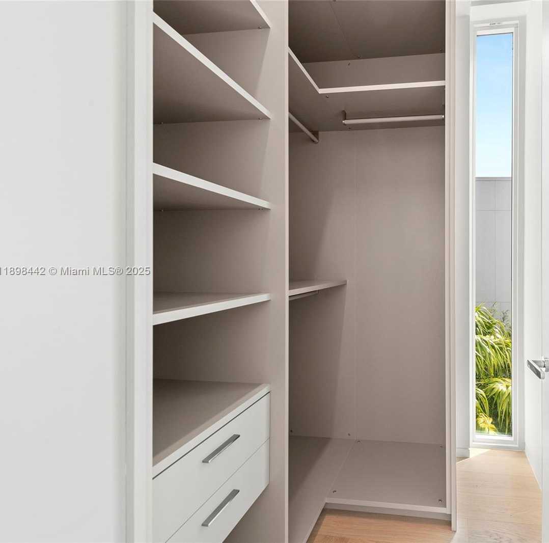 Small Image of 1031 WEST 48TH ST #6, Miami Beach Number 68