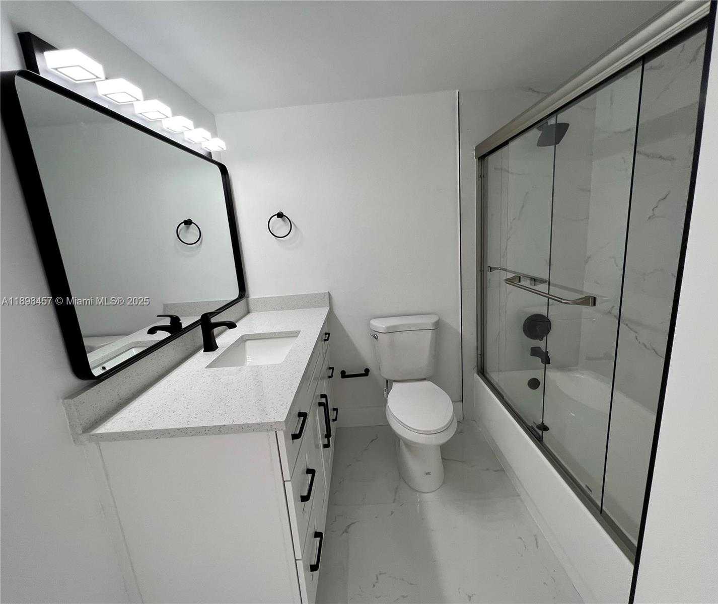 Small Image of 1000 WEST AVE #808, Miami Beach Number 4
