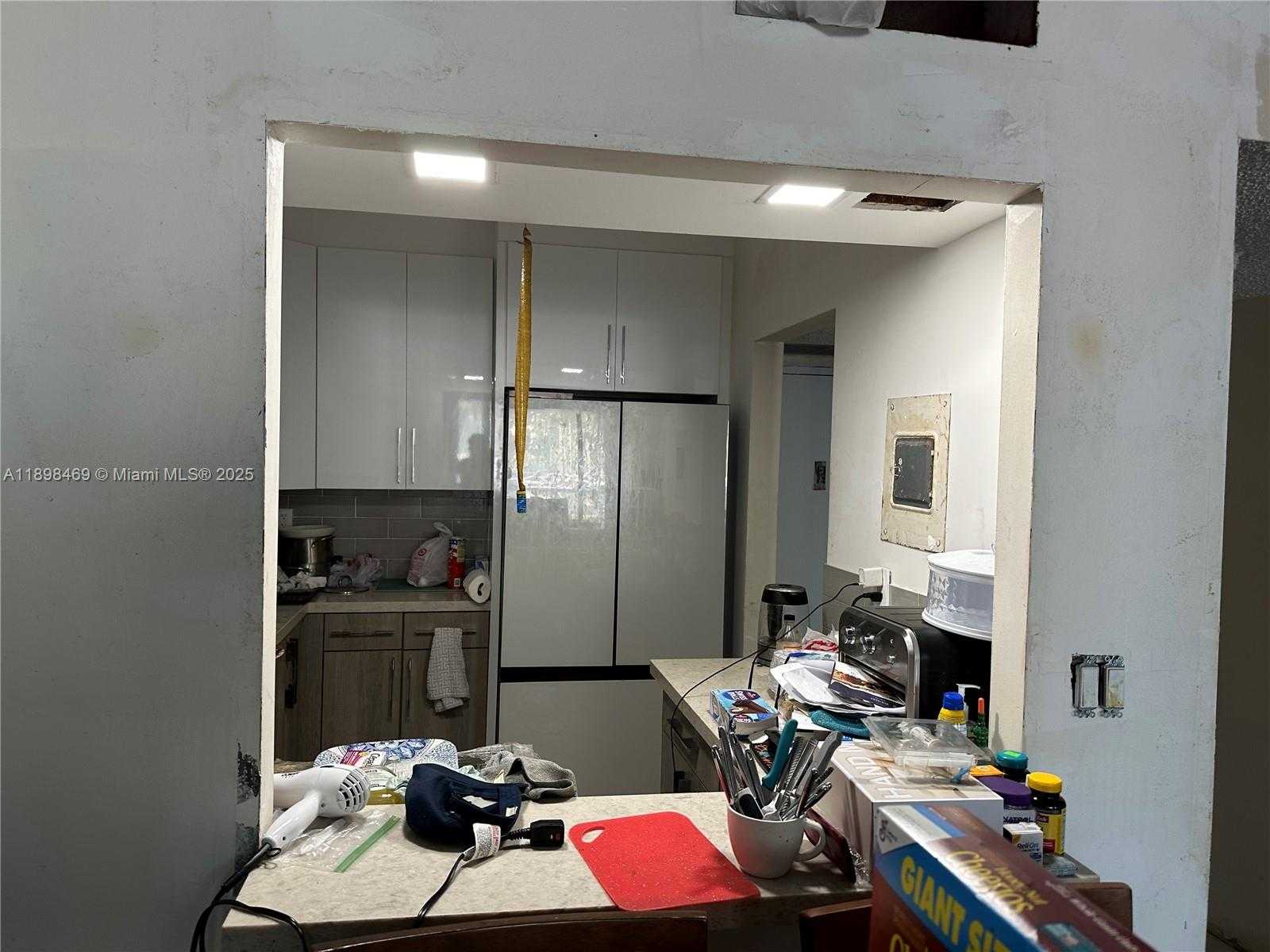 Imagen de Pequeño Objeto