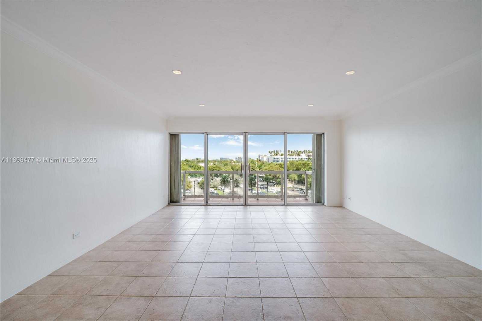 Small Image of 2451 BRICKELL AVE #6N, Miami Number 20