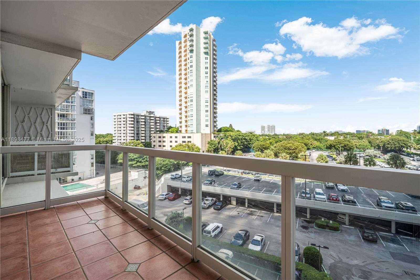 Small Image of 2451 BRICKELL AVE #6N, Miami Number 27
