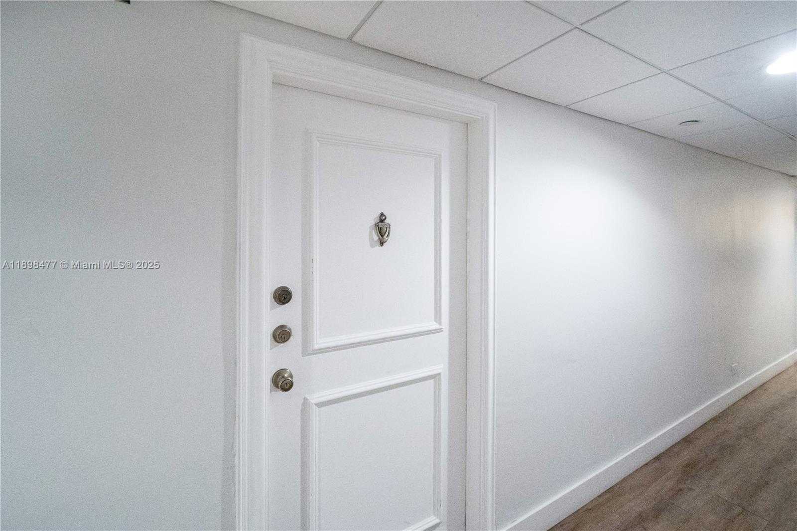 Small Image of 2451 BRICKELL AVE #6N, Miami Number 9