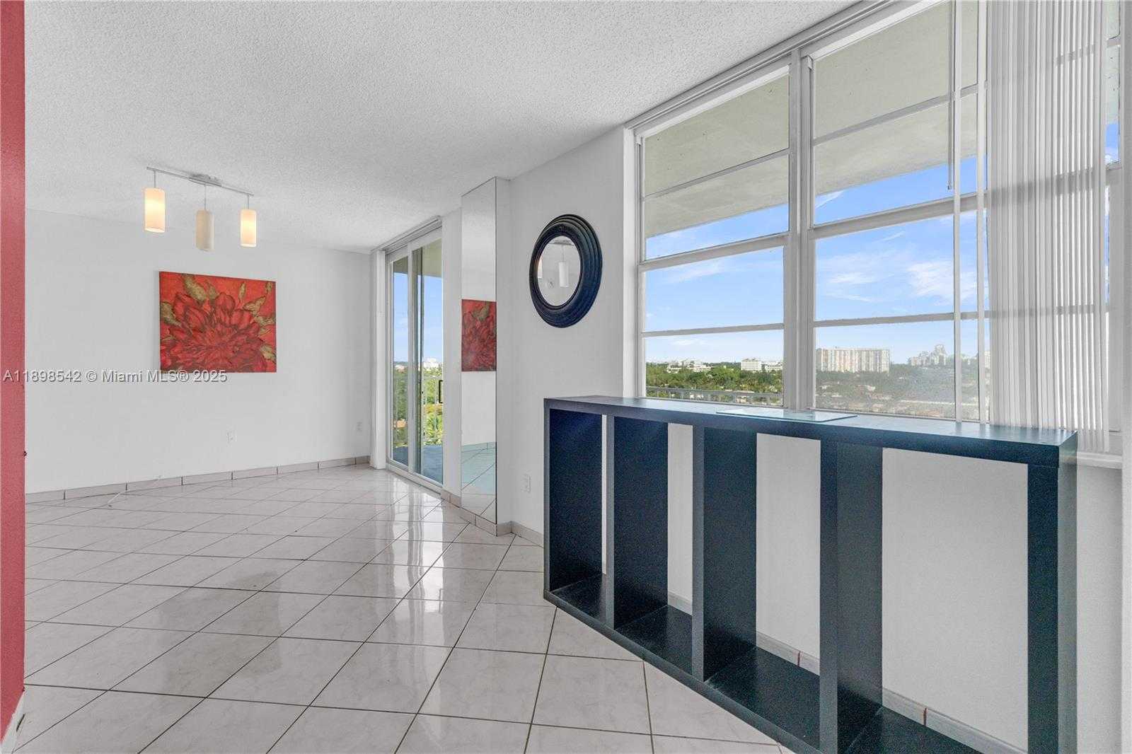 Small Image of 2829 INDIAN CREEK DR #1110, Miami Beach Number 25
