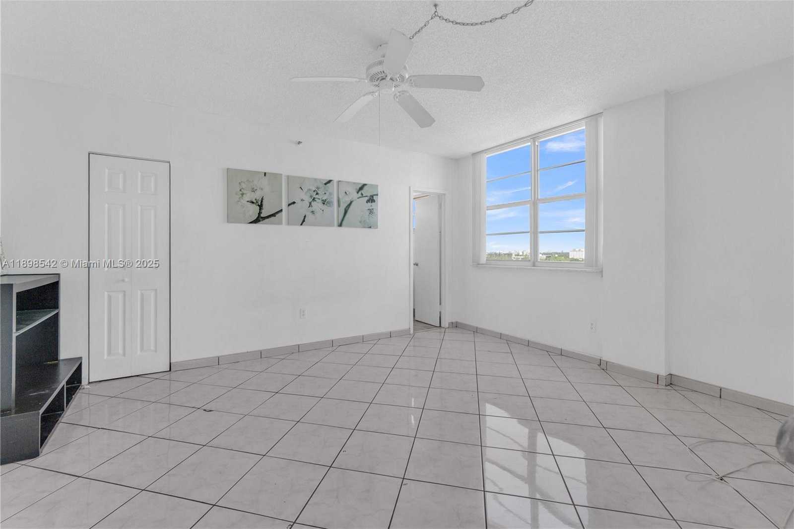 Small Image of 2829 INDIAN CREEK DR #1110, Miami Beach Number 8