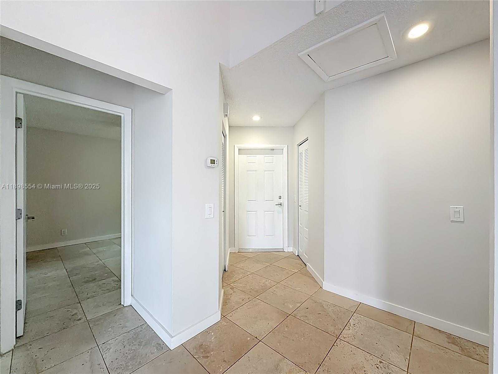 Small Image of 1485 SPRINGSIDE DR, Weston Number 12