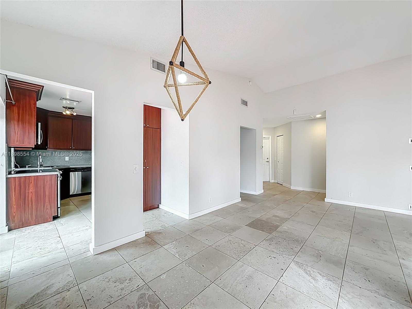Small Image of 1485 SPRINGSIDE DR, Weston Number 15