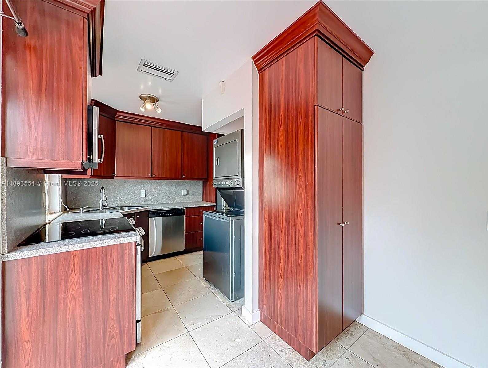 Small Image of 1485 SPRINGSIDE DR, Weston Number 19