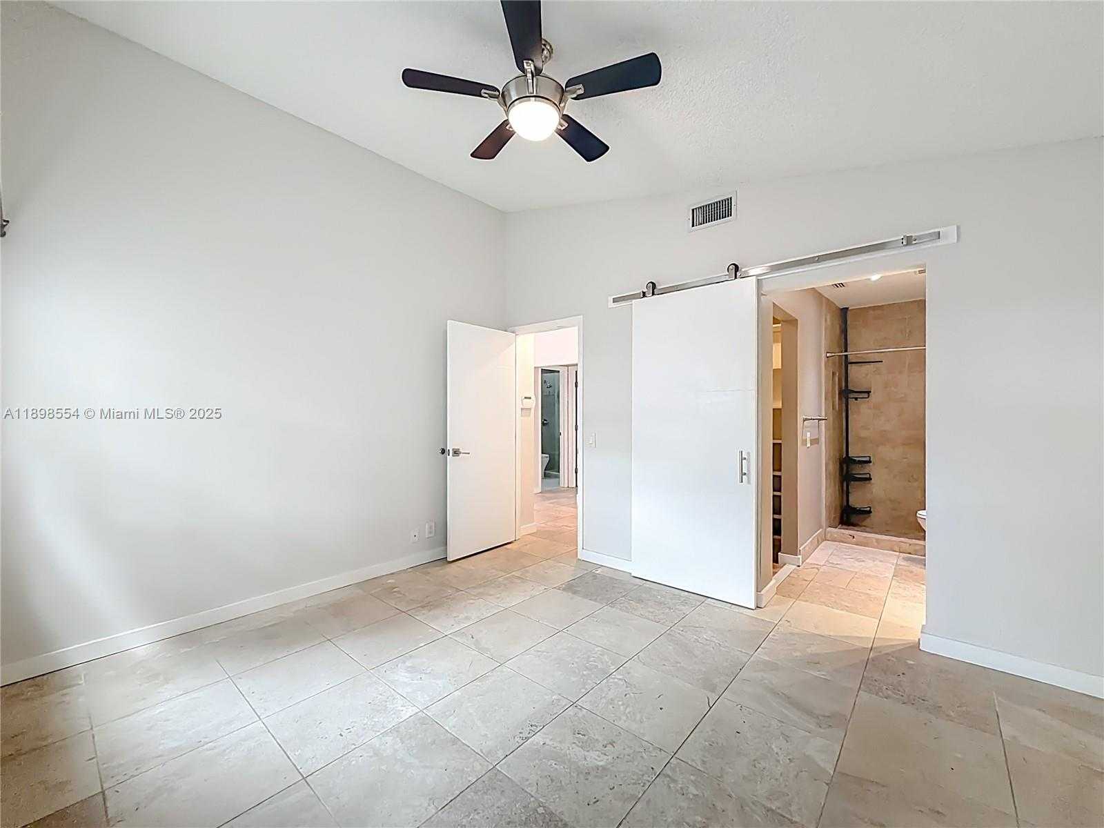 Small Image of 1485 SPRINGSIDE DR, Weston Number 31