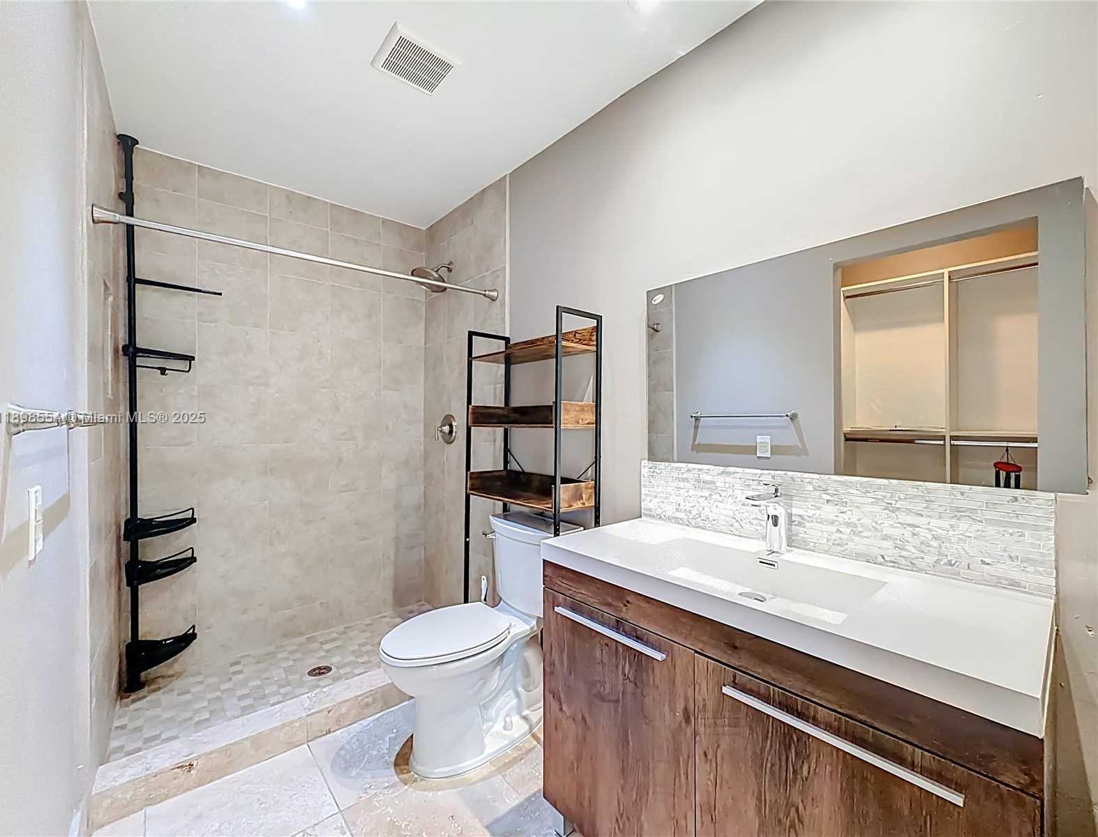 Small Image of 1485 SPRINGSIDE DR, Weston Number 35