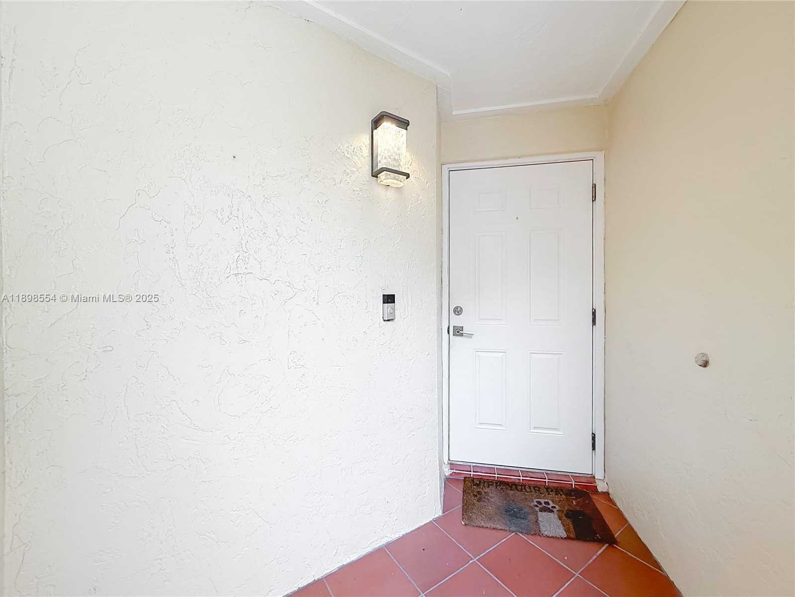 Small Image of 1485 SPRINGSIDE DR, Weston Number 4