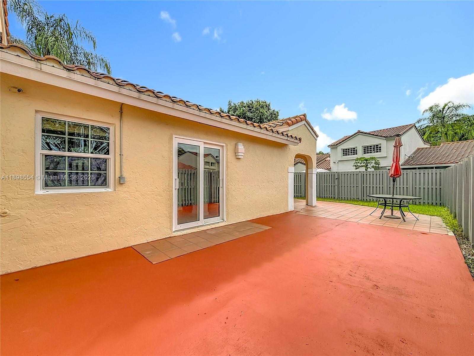 Small Image of 1485 SPRINGSIDE DR, Weston Number 45