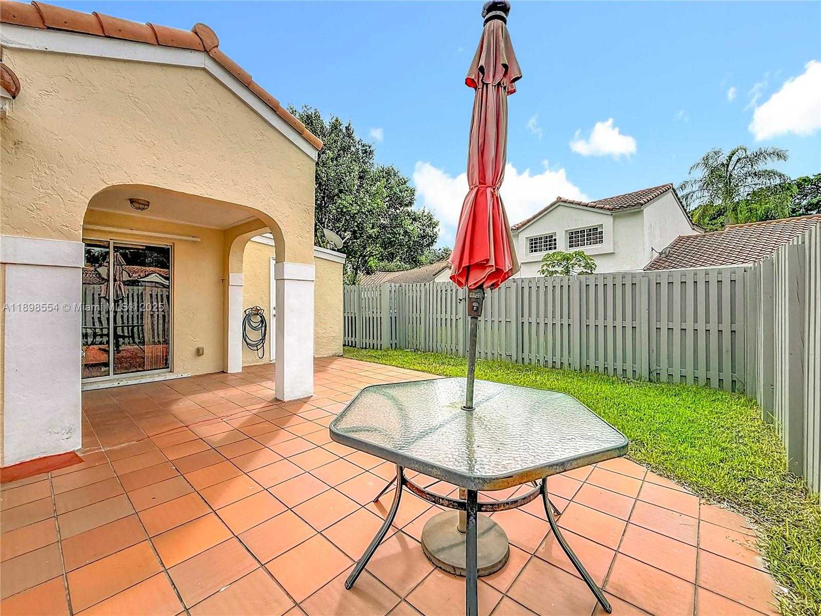 Small Image of 1485 SPRINGSIDE DR, Weston Number 47