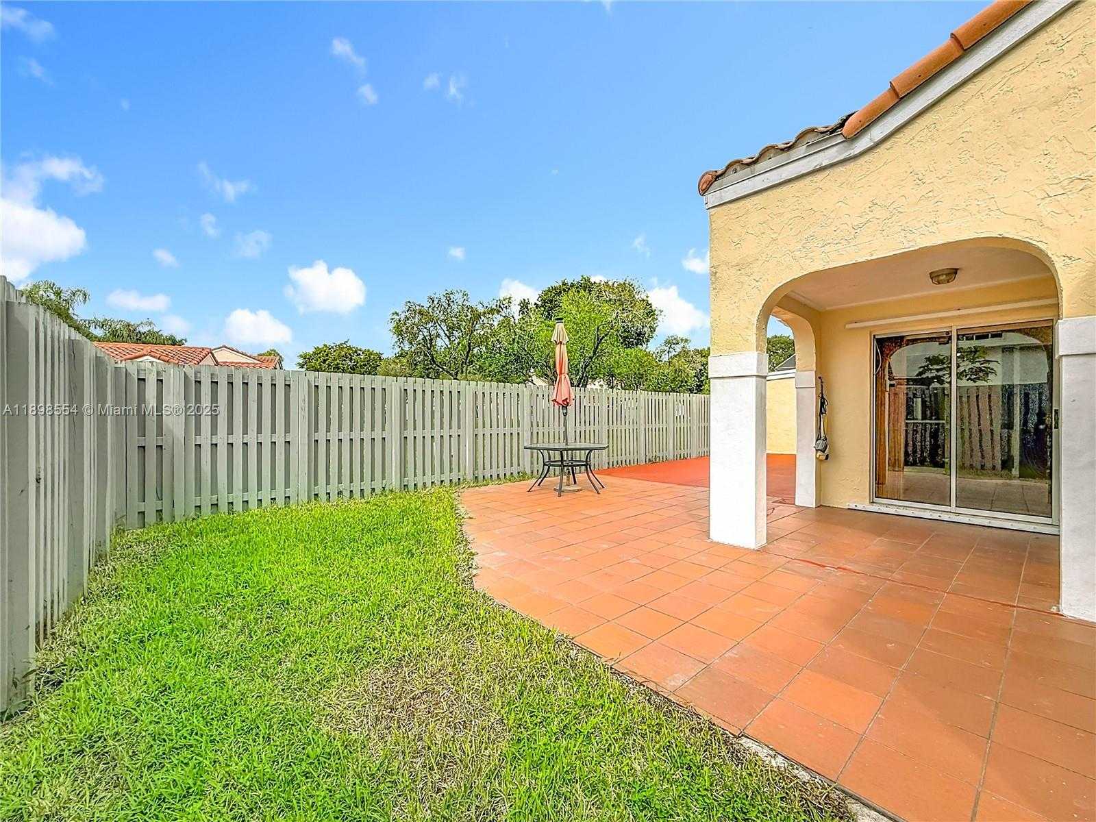 Small Image of 1485 SPRINGSIDE DR, Weston Number 52