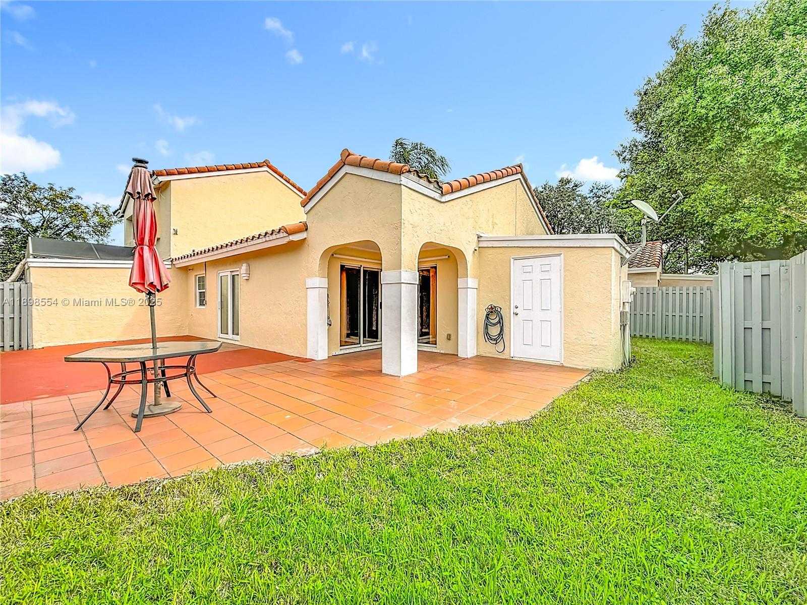 Small Image of 1485 SPRINGSIDE DR, Weston Number 53