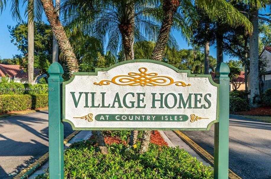 Small Image of 1485 SPRINGSIDE DR, Weston Number 63