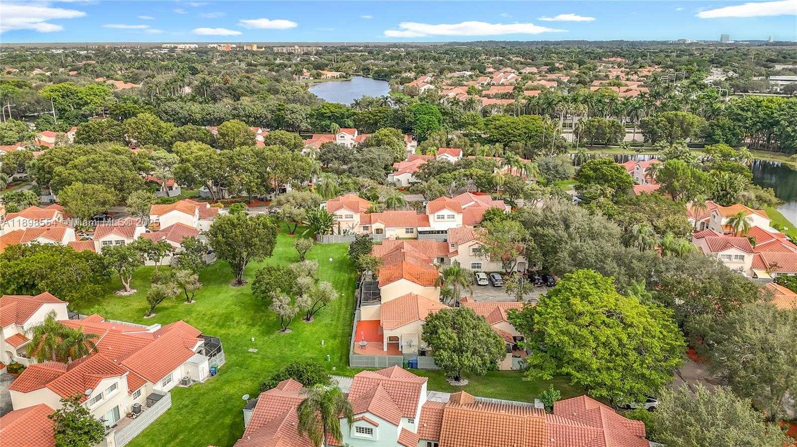 Small Image of 1485 SPRINGSIDE DR, Weston Number 76