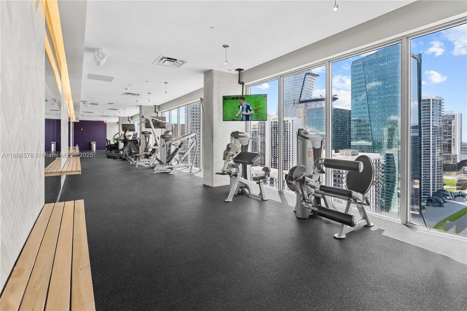 Imagen de Pequeño Objeto