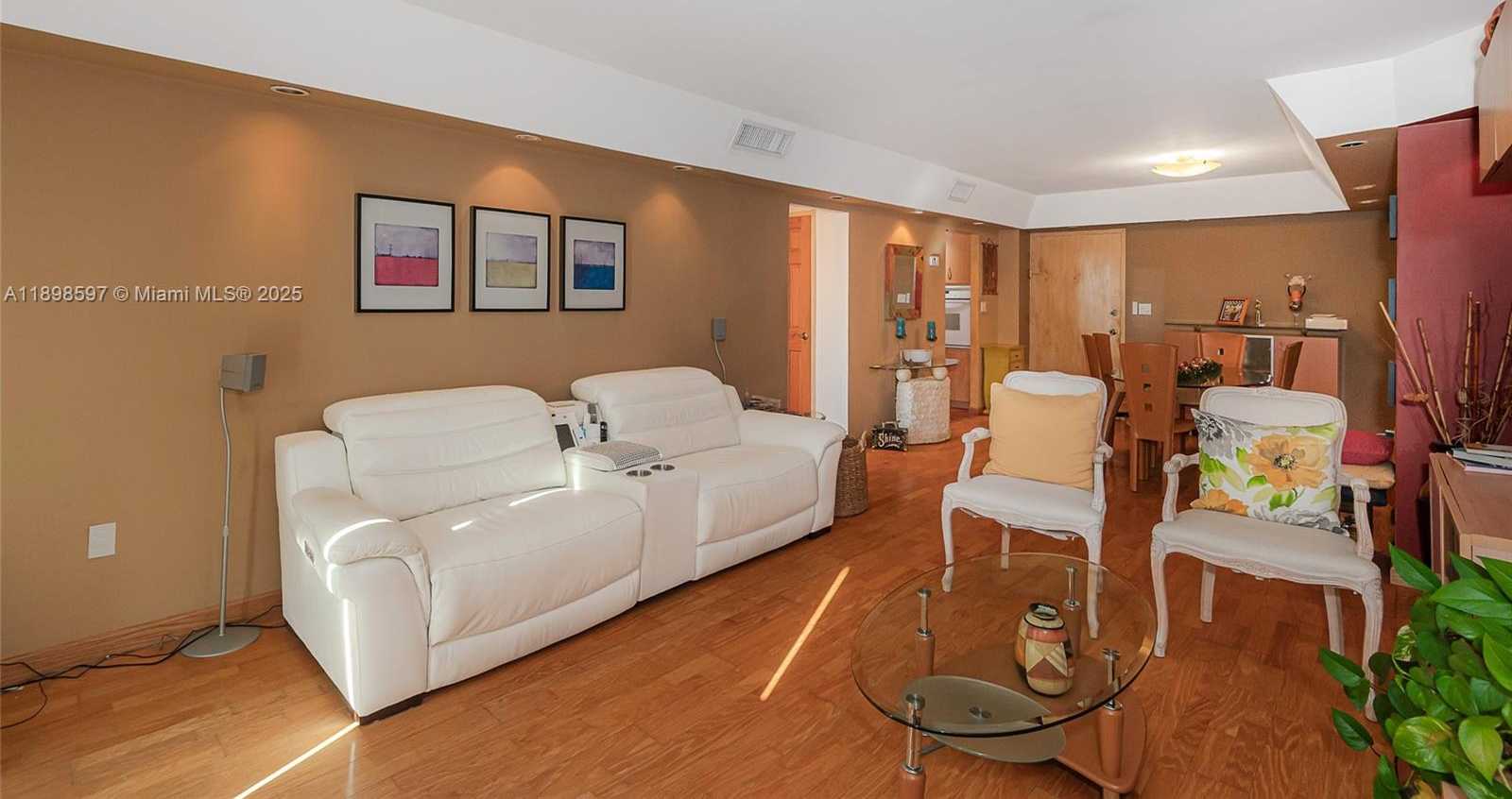 Small Image of North Bay Village Number 8