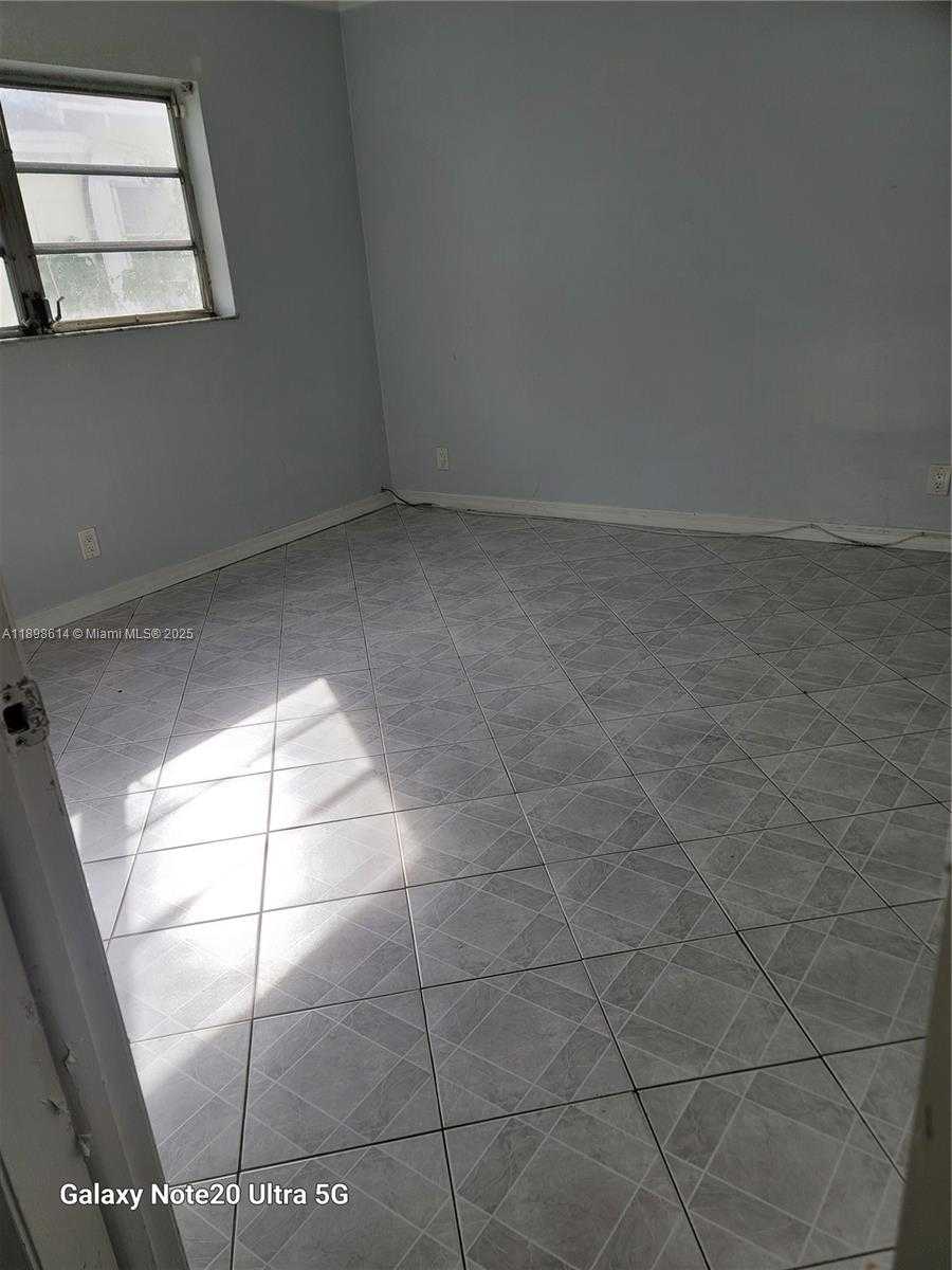 Small Image of 2219 POLK ST #5A, Hollywood Number 14