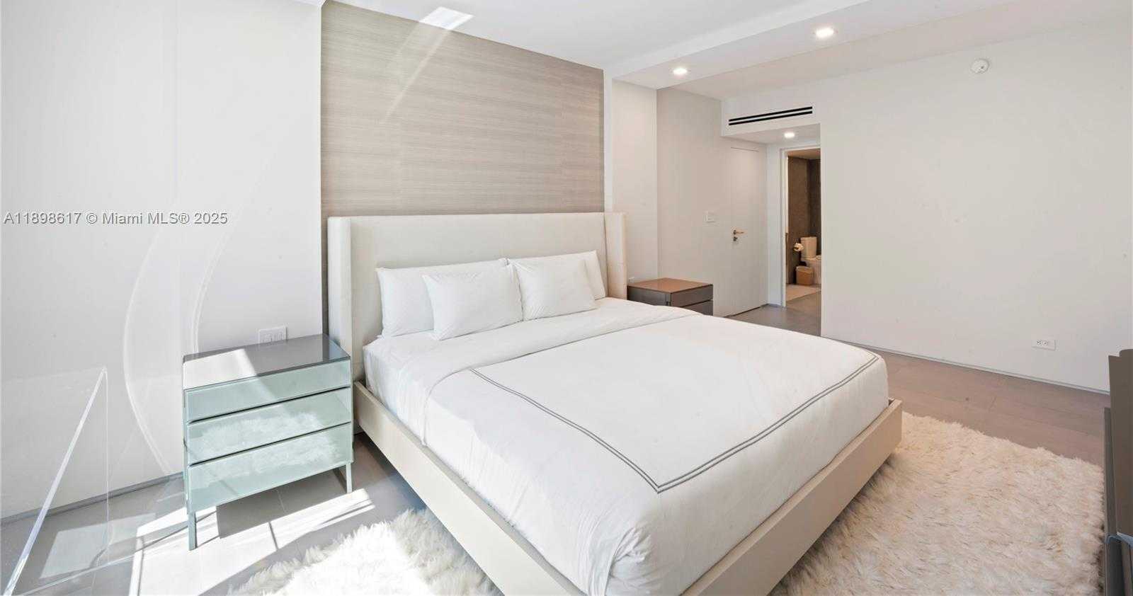 Small Image of 2301 COLLINS AVE #1005, Miami Beach Number 11