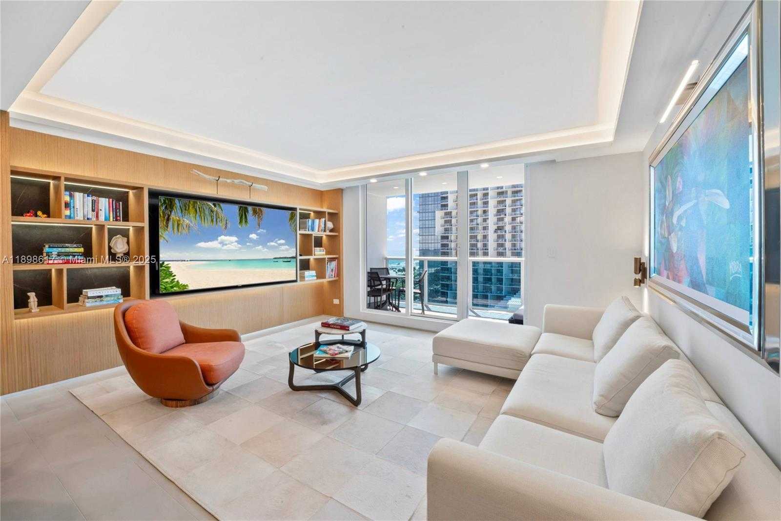 Small Image of 2301 COLLINS AVE #1005, Miami Beach Number 2
