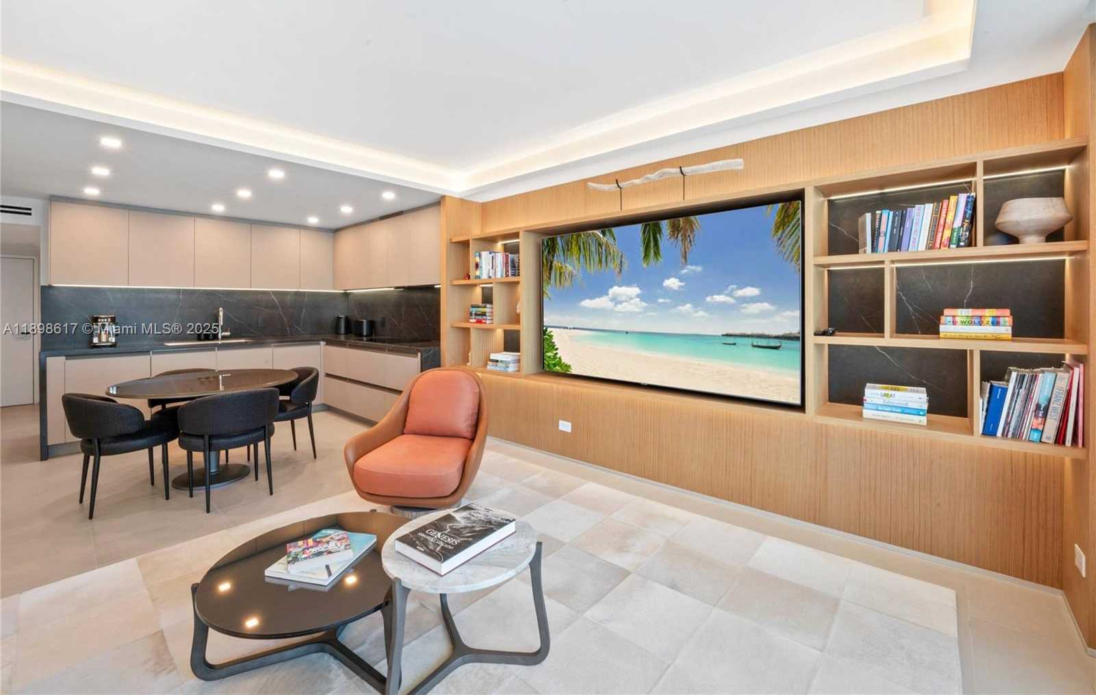 Small Image of 2301 COLLINS AVE #1005, Miami Beach Number 4