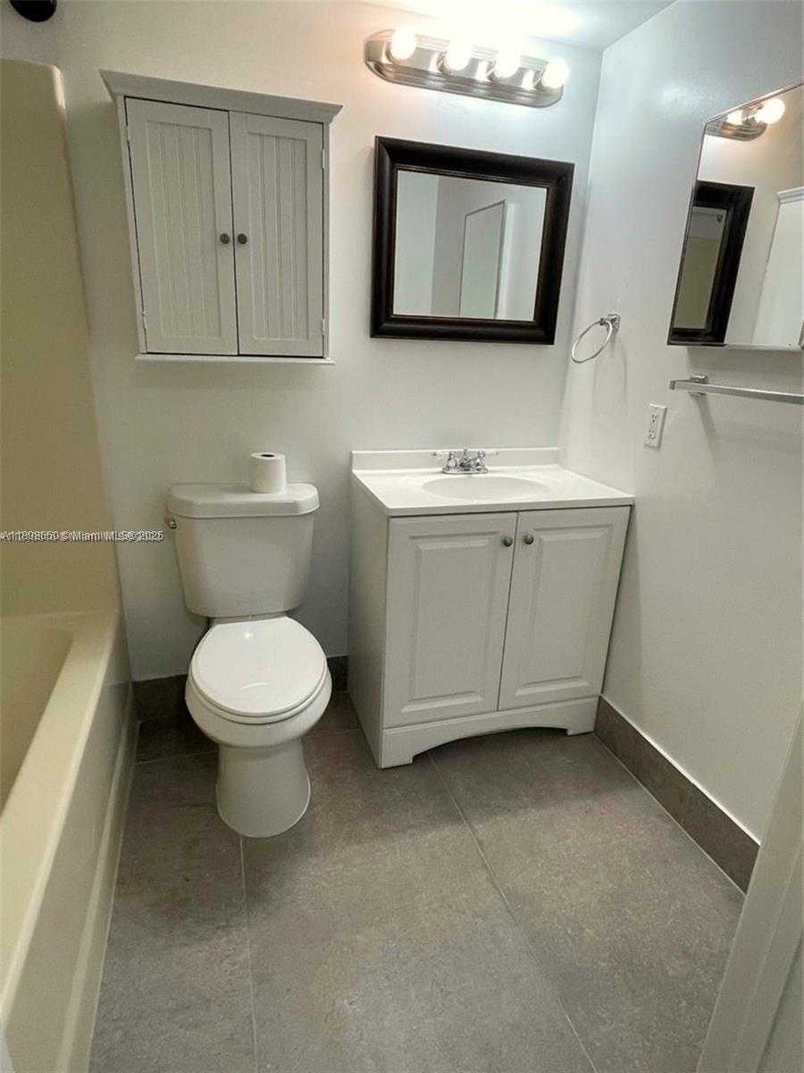 Small Image of 3660 NORTH 56TH AVE #609, Hollywood Number 3