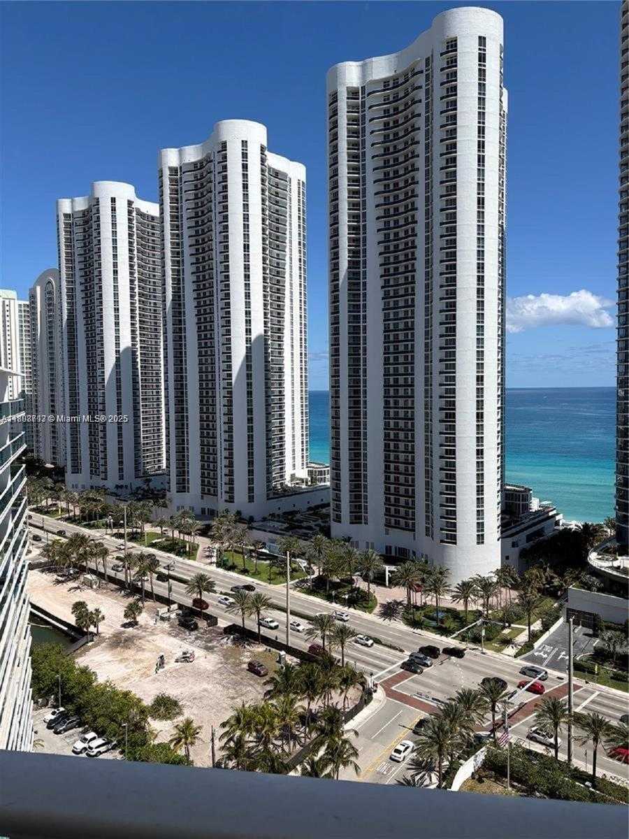Small Image of 100 BAYVIEW DR #PH11, Sunny Isles Beach Number 3