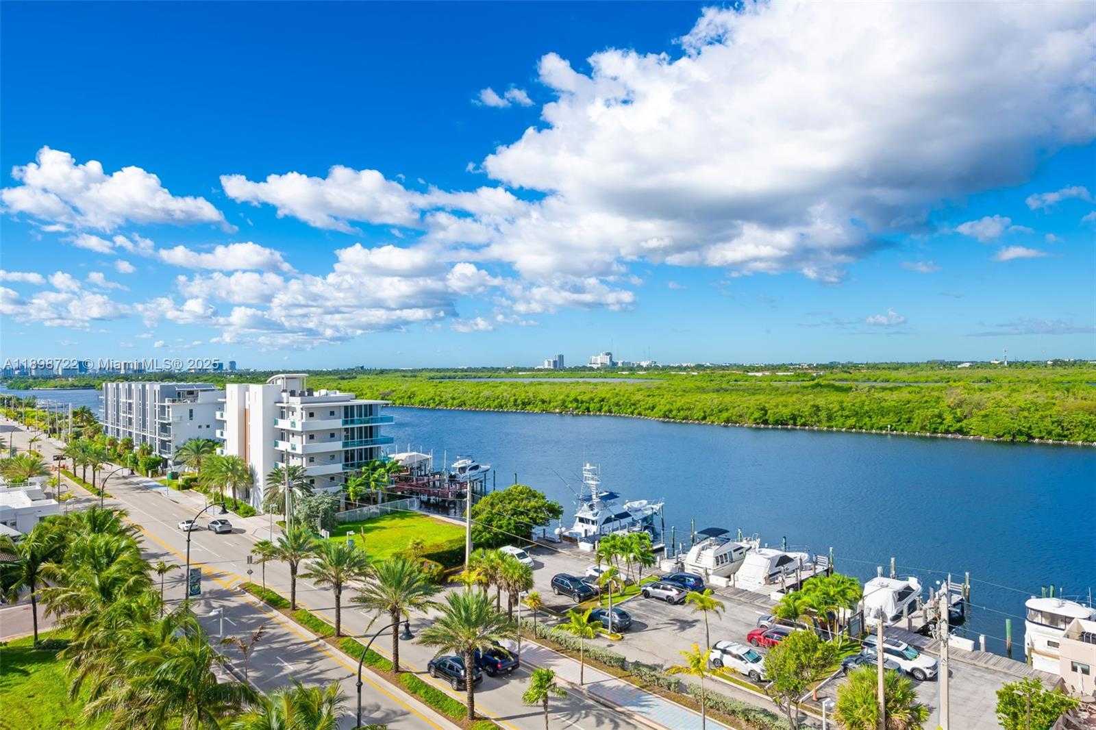 Small Image of 3111 NORTH OCEAN DR #812, Hollywood Number 4