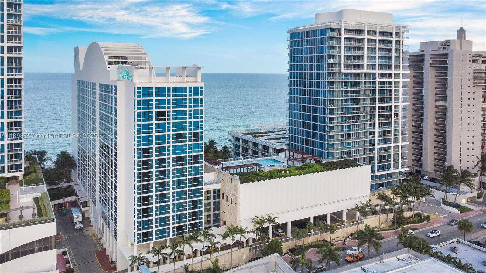 Small Image of 6801 COLLINS AVE #PH-17, Miami Beach Number 25