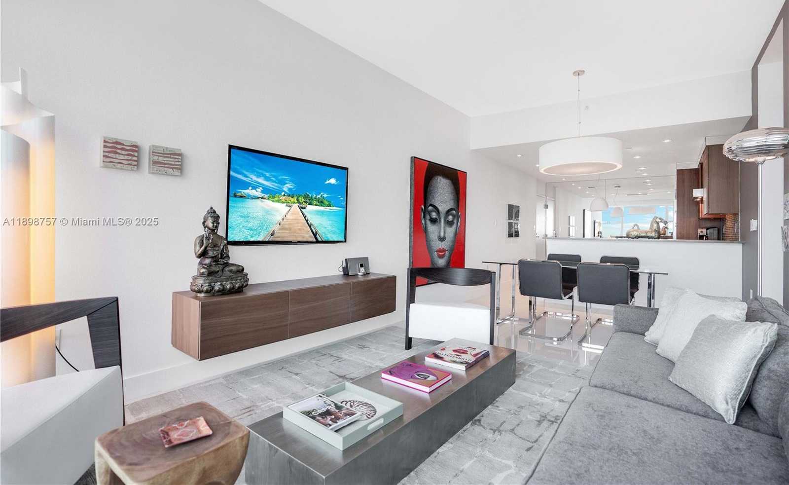 Small Image of 6801 COLLINS AVE #PH-17, Miami Beach Number 6