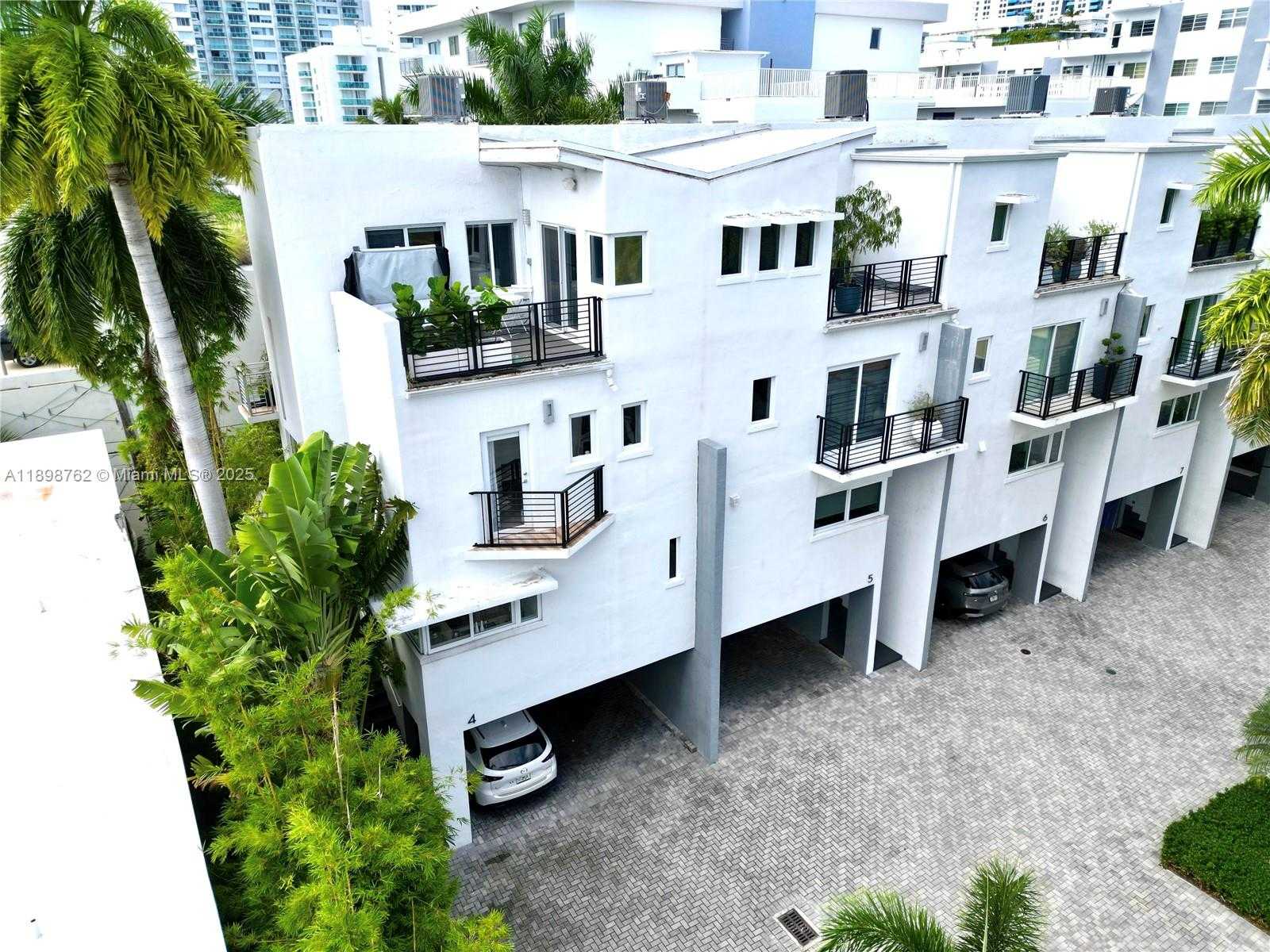 Small Image of 1024 LENOX AVE #4, Miami Beach Number 29