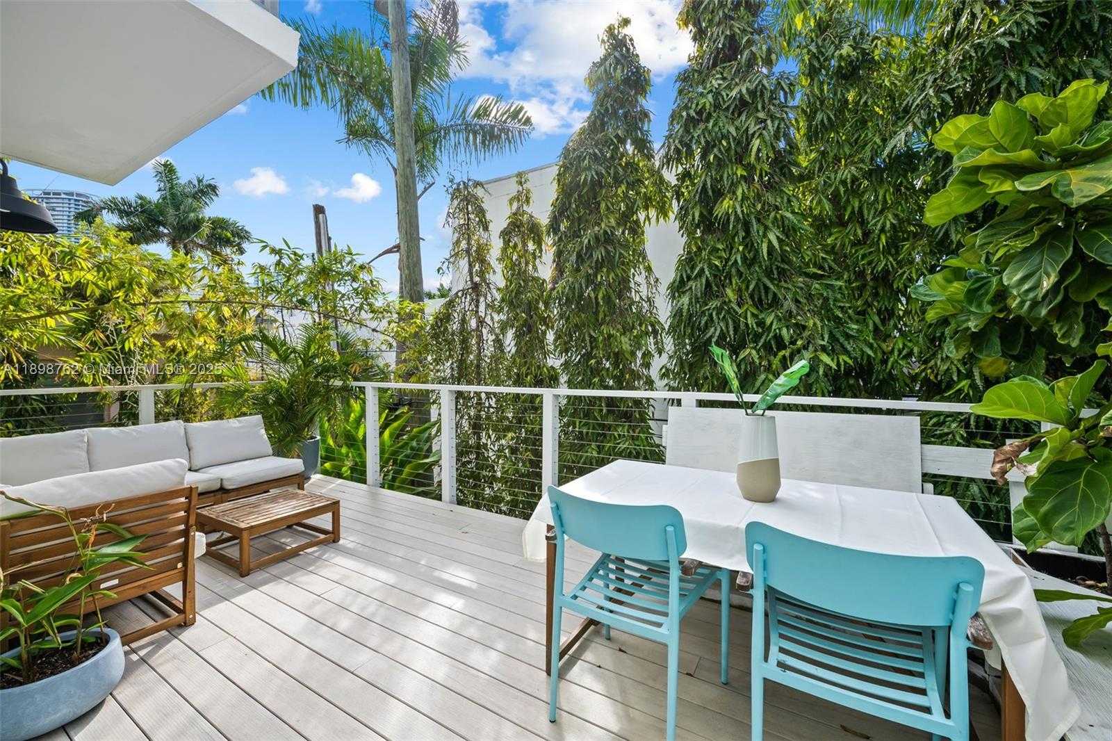 Small Image of 1024 LENOX AVE #4, Miami Beach Number 6