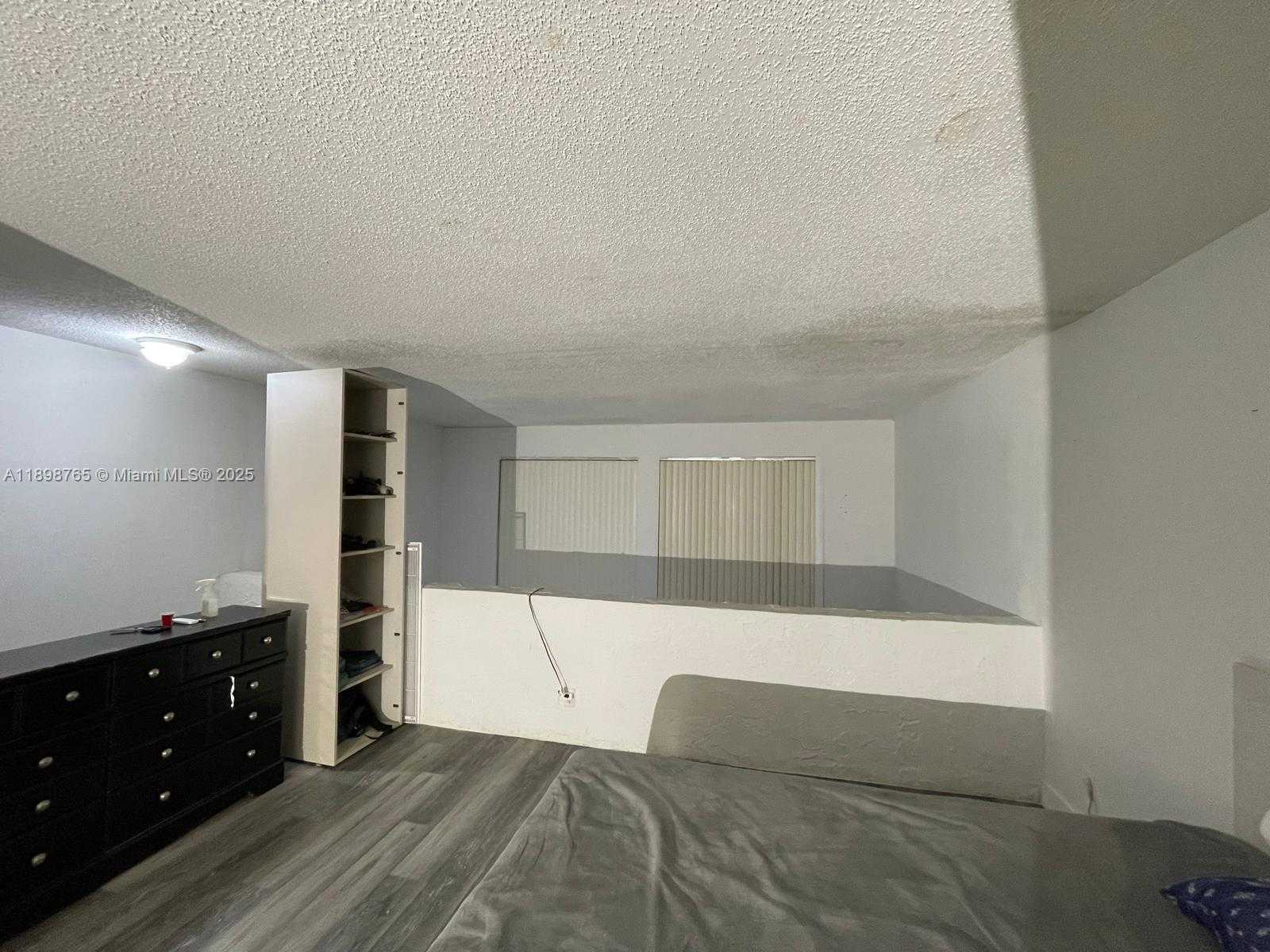 Small Image of 18101 NORTH WEST 68TH AVE #E201, Hialeah Number 8