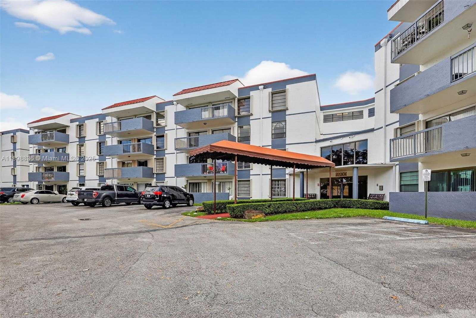 Small Image of 5900 SOUTH WEST 127TH AVE #3113, Miami Number 37