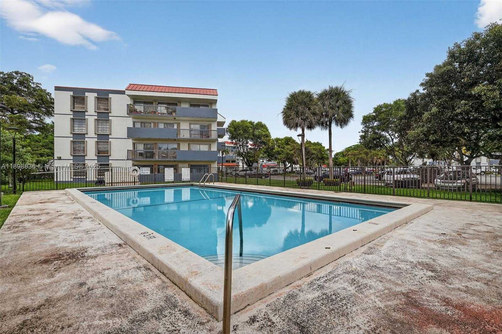 Small Image of 5900 SOUTH WEST 127TH AVE #3113, Miami Number 42