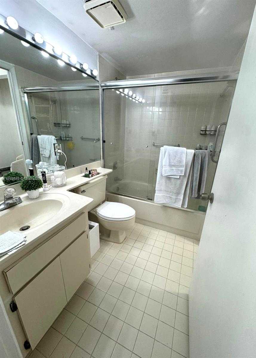 Small Image of 9030 SOUTH WEST 125TH AVE #E210, Miami Number 4