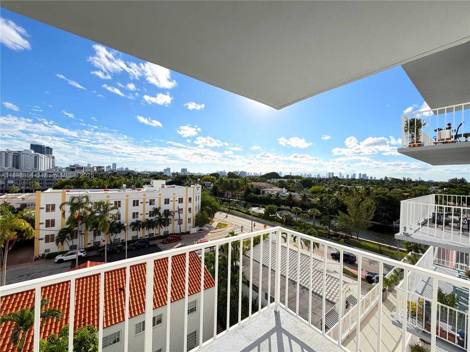 Small Image of 2829 INDIAN CREEK DR #605, Miami Beach Number 8