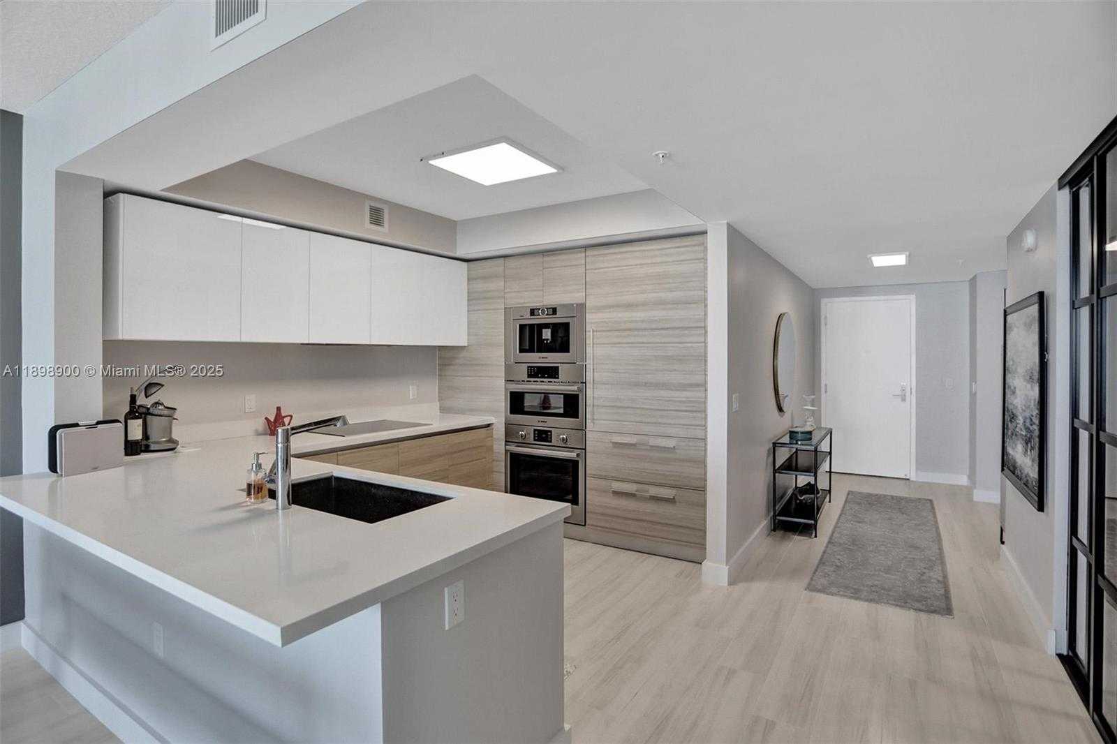 Imagen de Pequeño Objeto