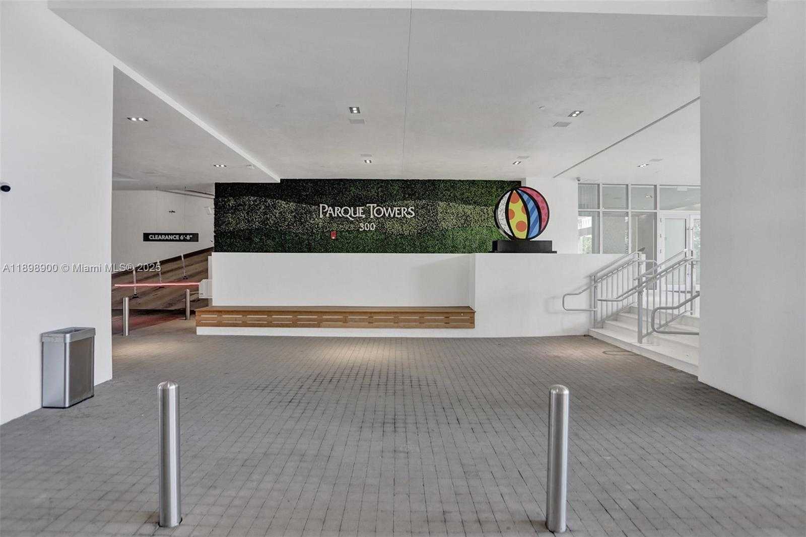 Imagen de Pequeño Objeto