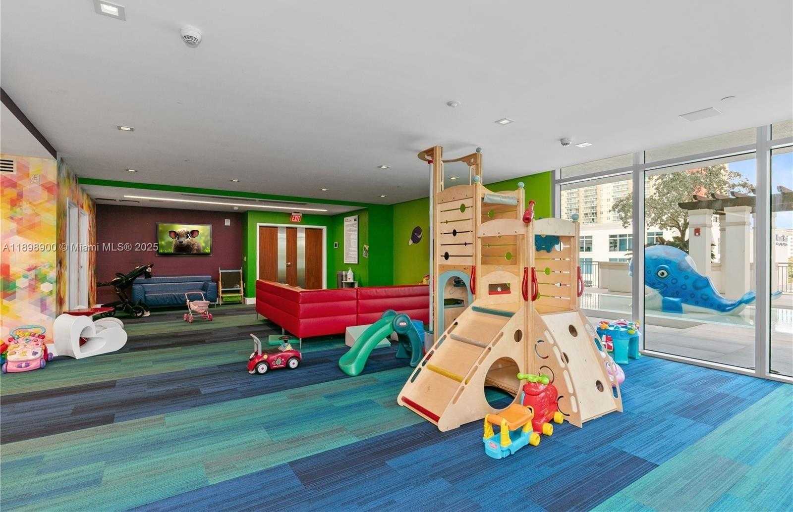 Imagen de Pequeño Objeto