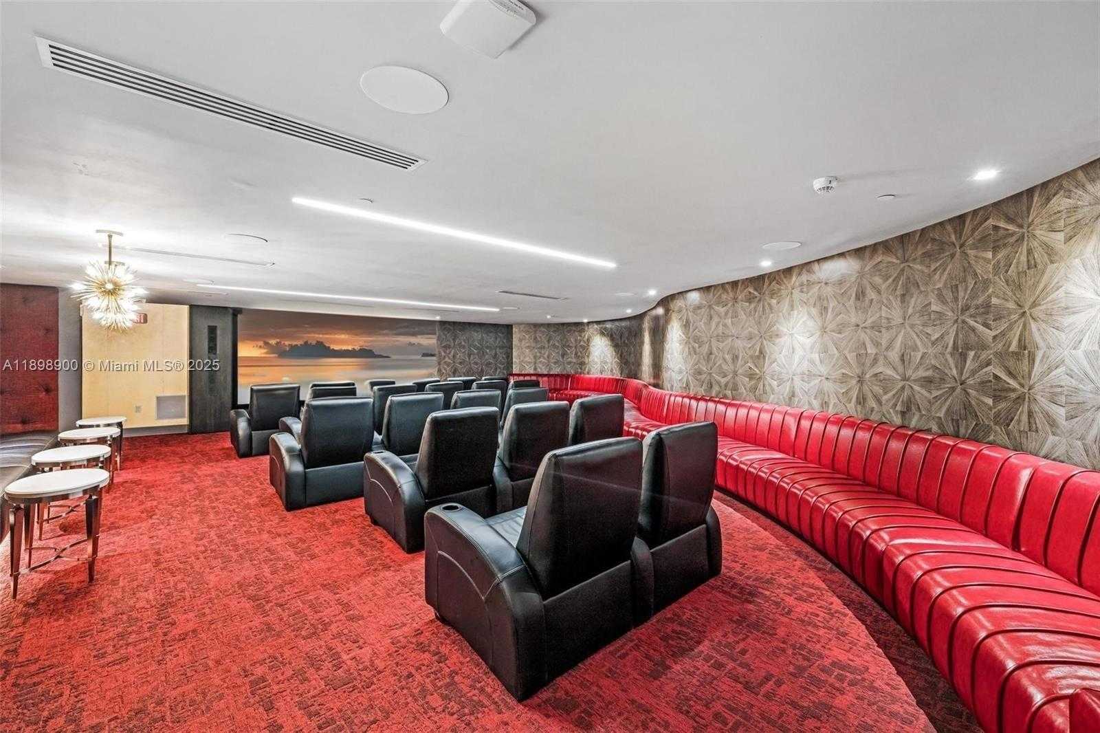 Imagen de Pequeño Objeto