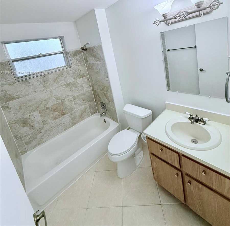 Small Image of 22279 WOODBORN DR, Boca Raton Number 11