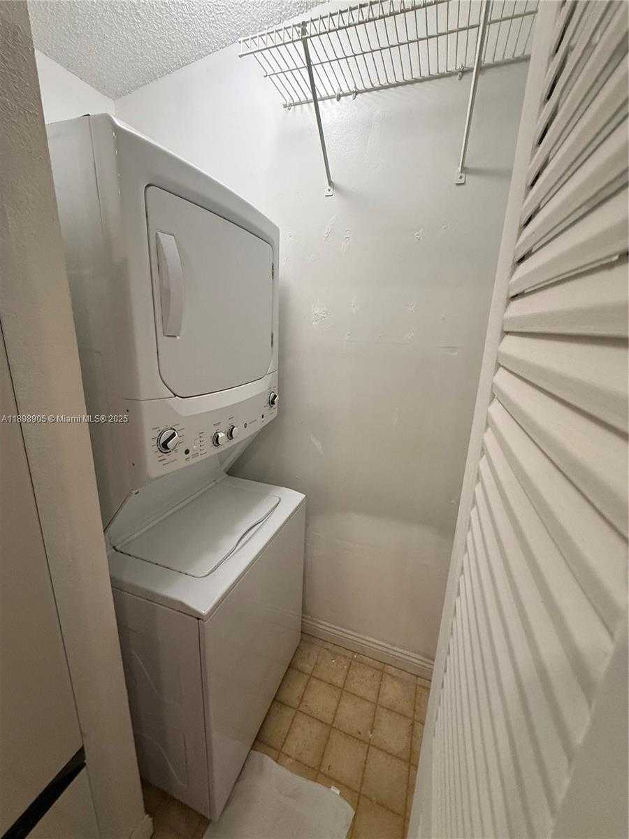 Small Image of 22279 WOODBORN DR, Boca Raton Number 12