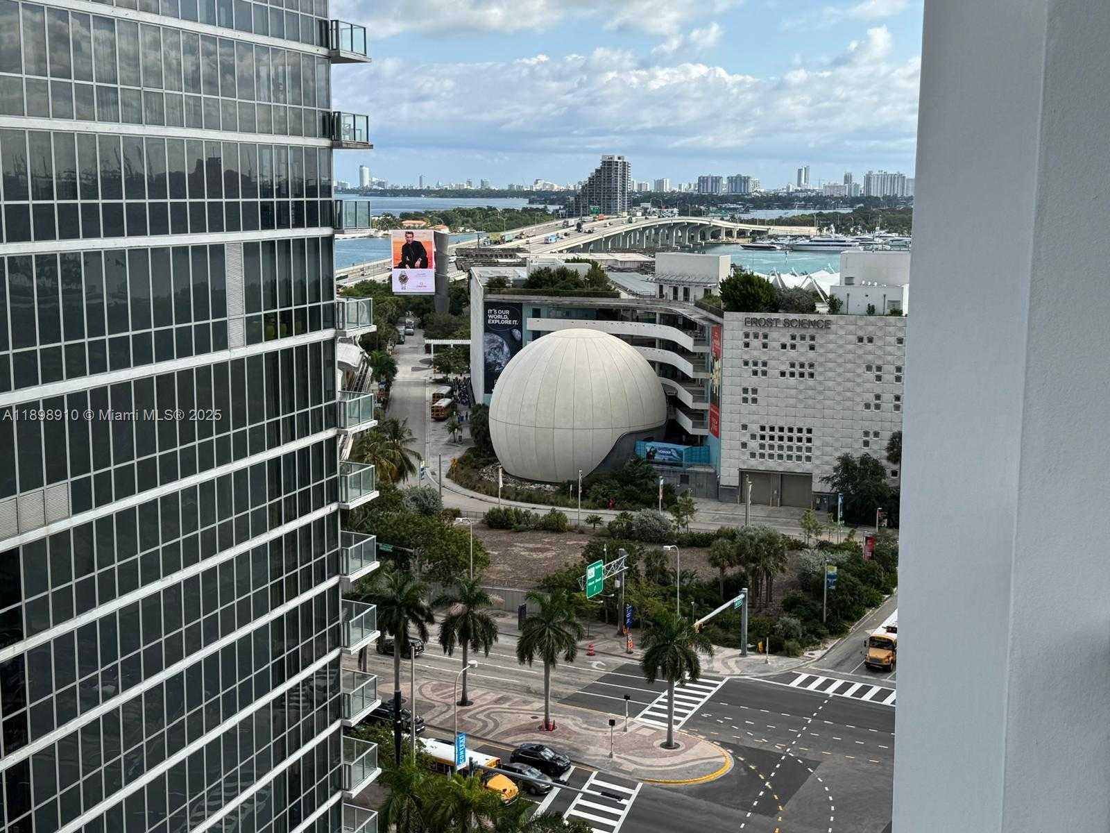 Small Image of 1040 BISCAYNE BLVD #1106, Miami Number 28