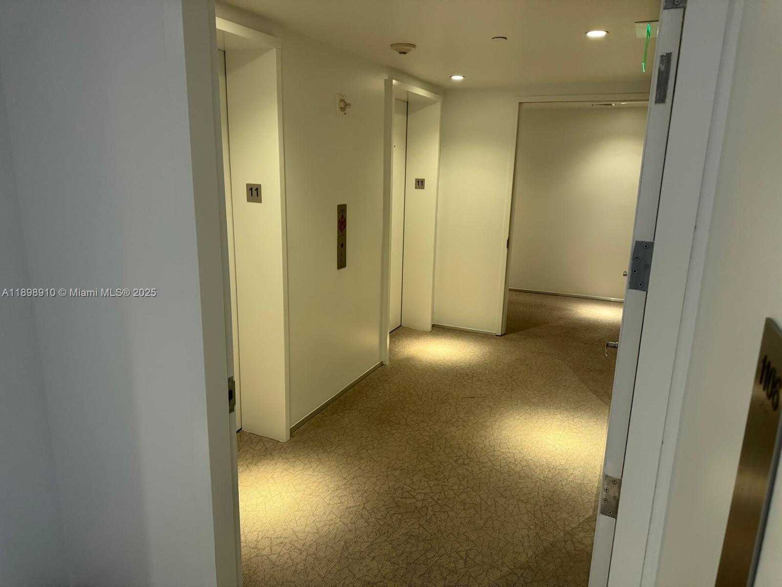 Small Image of 1040 BISCAYNE BLVD #1106, Miami Number 5