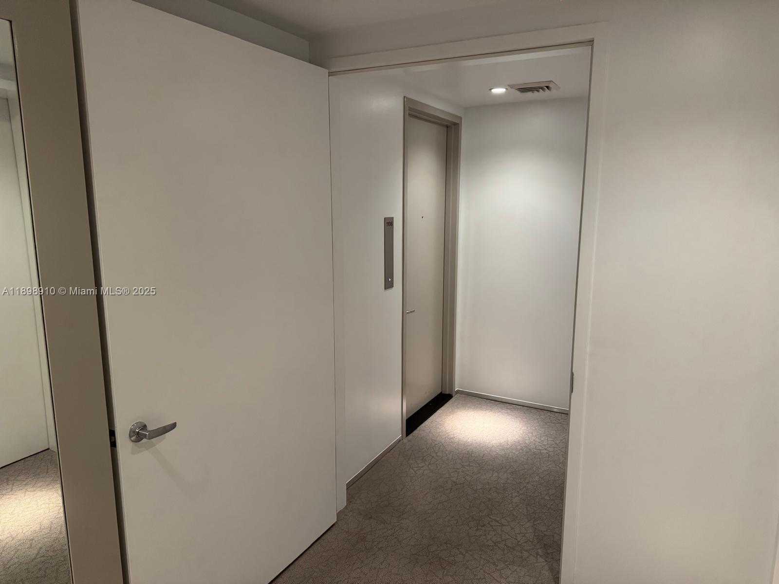 Small Image of 1040 BISCAYNE BLVD #1106, Miami Number 6