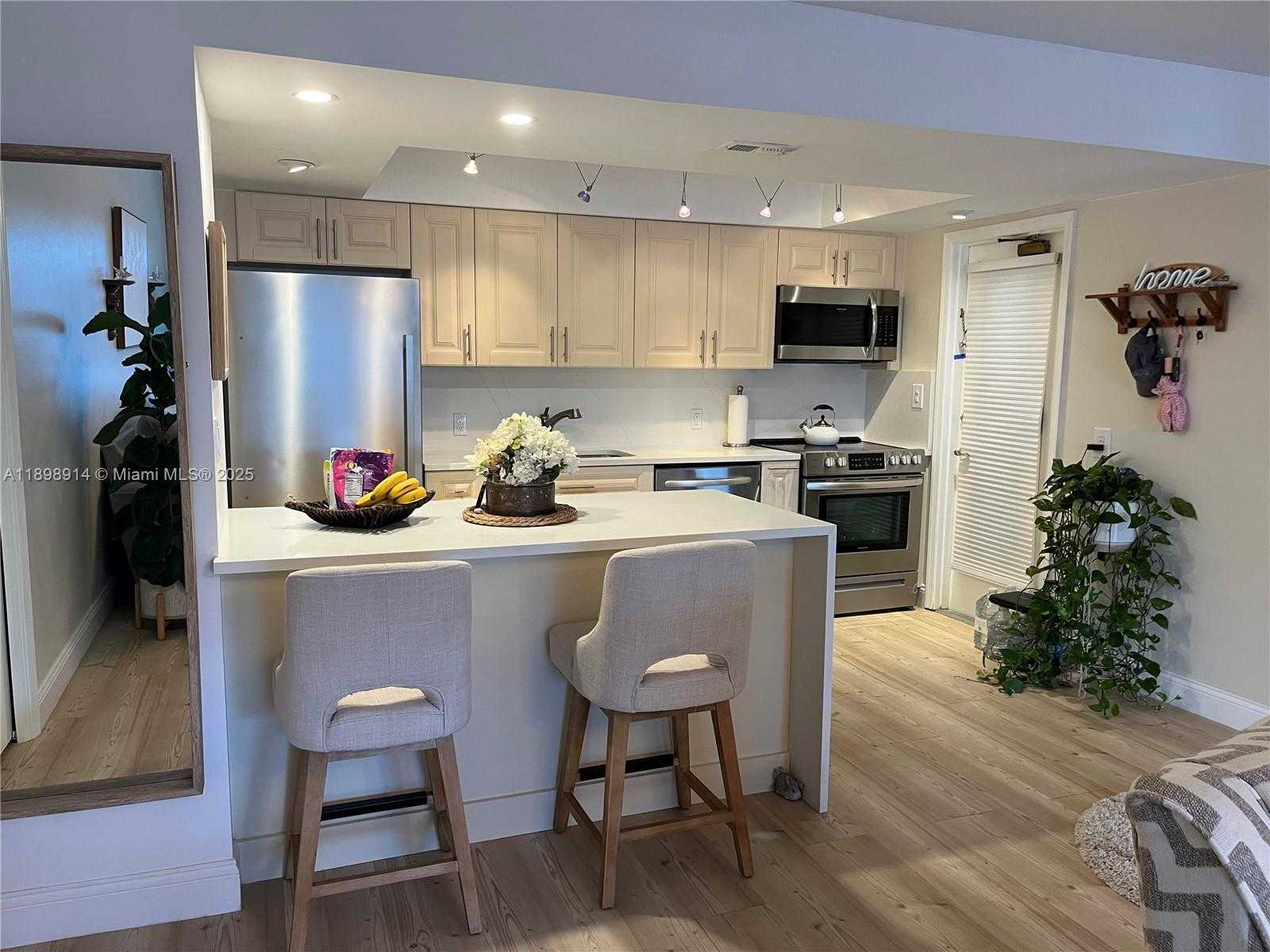 Small Image of 3050 NORTH EAST 48TH ST #205, Fort Lauderdale Number 18