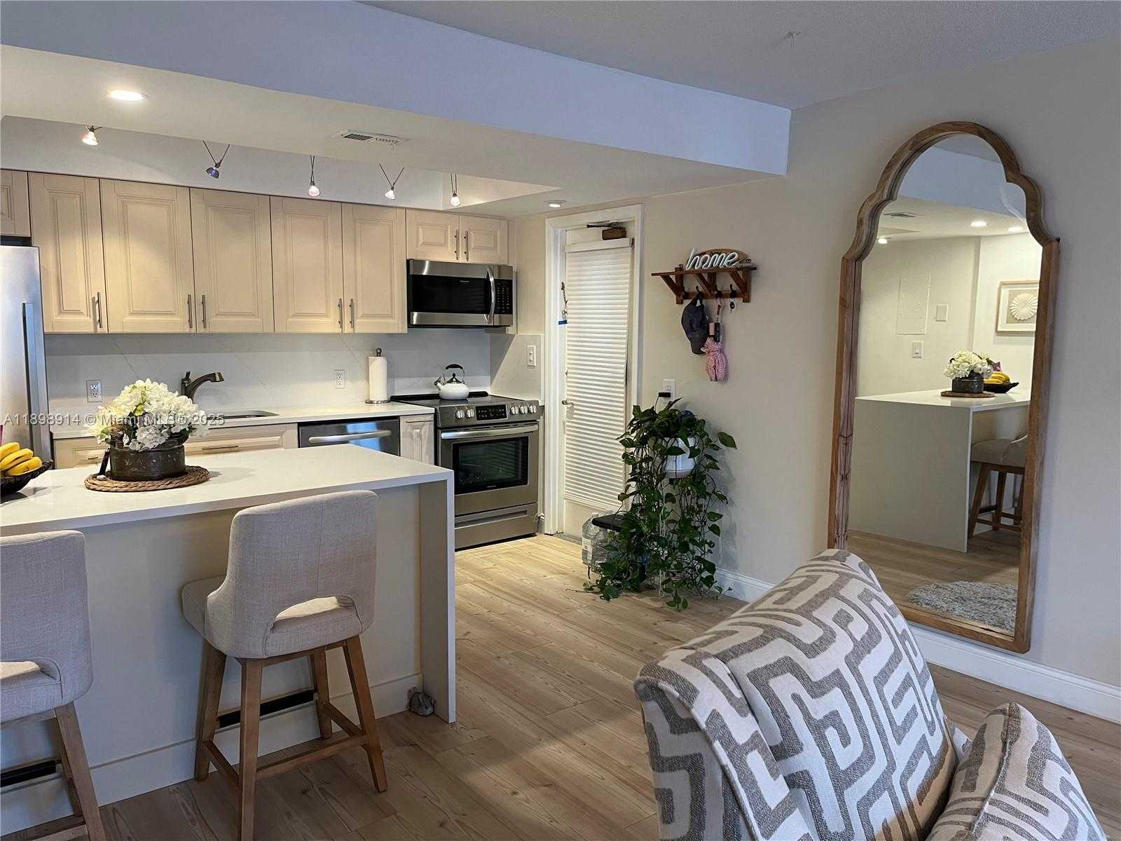 Small Image of 3050 NORTH EAST 48TH ST #205, Fort Lauderdale Number 19