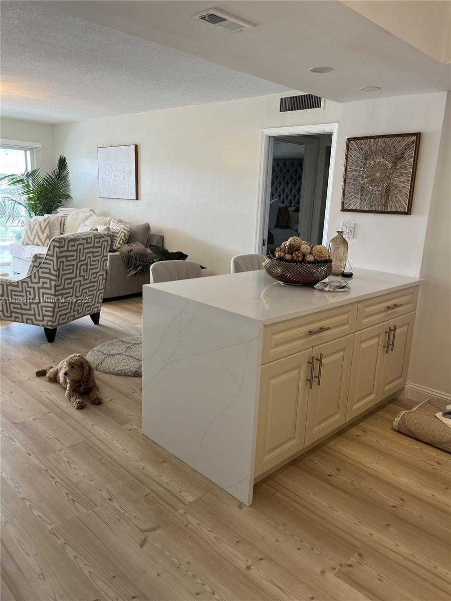 Small Image of 3050 NORTH EAST 48TH ST #205, Fort Lauderdale Number 36